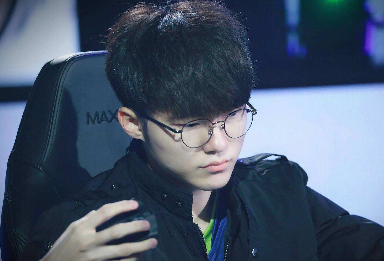 阿隆索离任 阿隆索离任